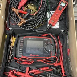 Reliant Family Auto - Diagnostic Equipment