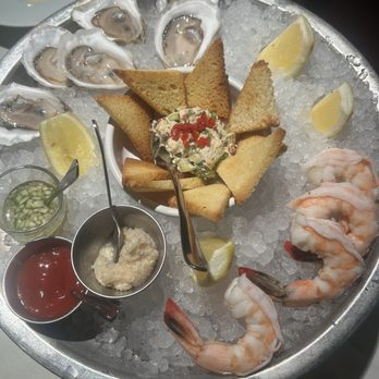Harvest - seafood tower - New American Near Me - Cambridge, Massachusetts Harvest - seafood tower - New American Near Me - Cambridge, Massachusetts