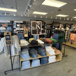 Levi’s Outlet Store - Women's
