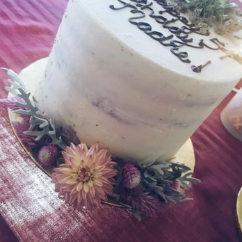 Natty Cakes - Lemon buttercream with lemon curd. - Custom Cakes Near Me Natty Cakes - Lemon buttercream with lemon curd. - Custom Cakes Near Me