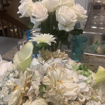 Sue Bridgman Florist - Thursday May 14 - Florists Near Me - Sun Valley, Idaho Sue Bridgman Florist - Thursday May 14 - Florists Near Me - Sun Valley, Idaho
