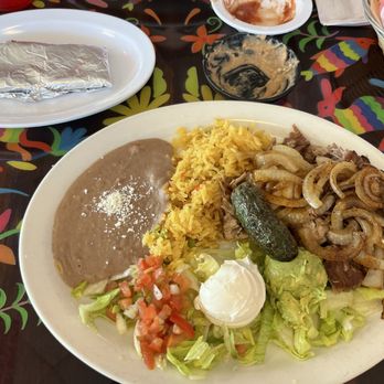 El Guatal - Carnitas plate - Mexican Near Me - St. Peters, Missouri