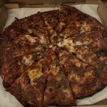 7 Hills Brewing - This was our pizza. It was pretty inedible. - Breweries Near Me - Dubuque, Iowa