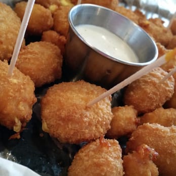 Oscar's Pub & Grill - Milwaukee's best curds! - New American Near Me - Milwaukee, Wisconsin