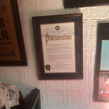 Totonno's - President of the Borough of Brooklyn on Totonno's reopening. - Pizza Near Me - Brooklyn, New York