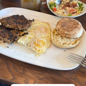 Another Broken Egg Cafe - Breakfast & Brunch Near Me - Katy, Texas