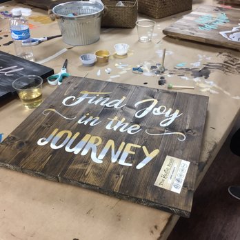 The Rustic Brush - The Woodlands - Paint & Sip Near Me - Conroe, Texas