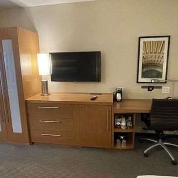 Hyatt Place - Desk and TV - Hotels Near Me - Washington, DC, District of Columbia