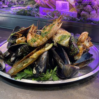 Bar Central - Mixed grilled seafood. For one. - Mediterranean Near Me - Barcelona, B Bar Central - Mixed grilled seafood. For one. - Mediterranean Near Me - Barcelona, B