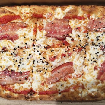 Tim Hortons - Everything bacon flatbread pizza - Coffee & Tea Near Me - Gatineau, Quebec Tim Hortons - Everything bacon flatbread pizza - Coffee & Tea Near Me - Gatineau, Quebec