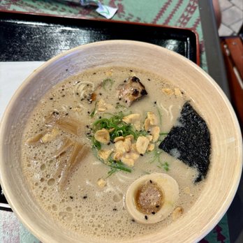 Noods Ramen Bar - Creamy Garlic Shoyu Ramen - Ramen Near Me - Kaneohe, Hawaii