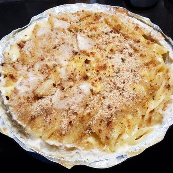 Mema's - Mac & Cheese Dinner - dare ya not to eat the whole thing . . . or at least try . . ! - Pizza Near Me - Commack, New York