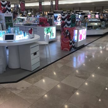 Dillard's - Men's Clothing Near Me - The Woodlands, Texas