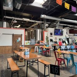 Xicha Brewing - Seating
