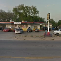 Good Luck - Good Luck Burger - This is a picture of the front of the building.