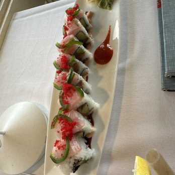 Roy's at Pebble Beach - Firecracker roll - Asian Fusion Near Me - Pebble Beach, California