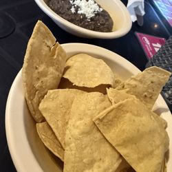 Los Chilacos de Playa - Chips with beans
