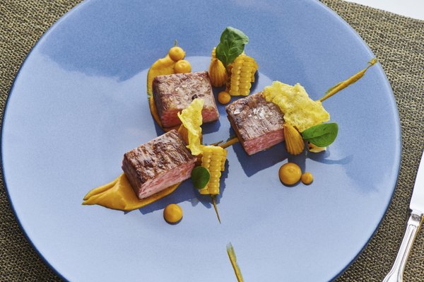 Hide & Seek - St. Moritz by null