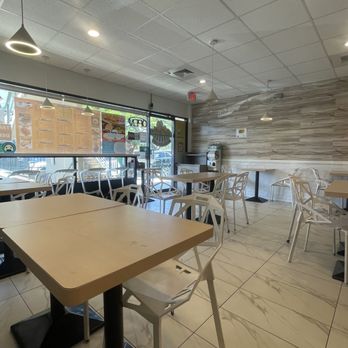 Oh My Grill - Interior dining area - Diners Near Me - Honolulu, Hawaii Oh My Grill - Interior dining area - Diners Near Me - Honolulu, Hawaii
