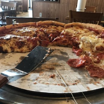 Wayne's Pizza - Pizza Near Me - Genoa City, Wisconsin Wayne's Pizza - Pizza Near Me - Genoa City, Wisconsin