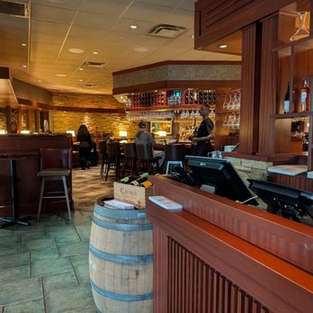 Seasons 52 - New American Near Me - Phoenix, Arizona