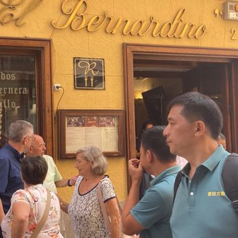 El Bernardino - Restaurant exterior - Spanish Near Me - Segovia, SG El Bernardino - Restaurant exterior - Spanish Near Me - Segovia, SG