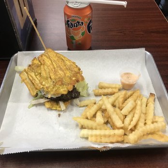 Willie's Pinchos in Orlando - Puerto Rican Near Me - Orlando, Florida