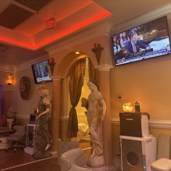 Natural Nails - Beautiful decor. - Nail Salons Near Me - Boone, North Carolina Natural Nails - Beautiful decor. - Nail Salons Near Me - Boone, North Carolina