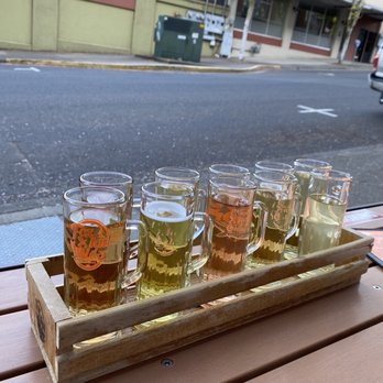 Fox-Tail Cider and Distillery - The famous 10 flight! What a great way to spend an evening. Bought a growler of our favorite one at the end! - Cideries Near Me - Hood River, Oregon