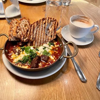 Somerset - Short rib shakshuka (Spicy tomato sauce and soft eggs) - American Near Me - Chicago, Illinois Somerset - Short rib shakshuka (Spicy tomato sauce and soft eggs) - American Near Me - Chicago, Illinois