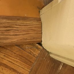Too-slim door saddle.