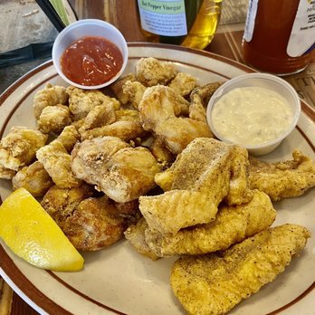 Marsh Landing Restaurant - Critter Platter - Southern Near Me - Fellsmere, Florida