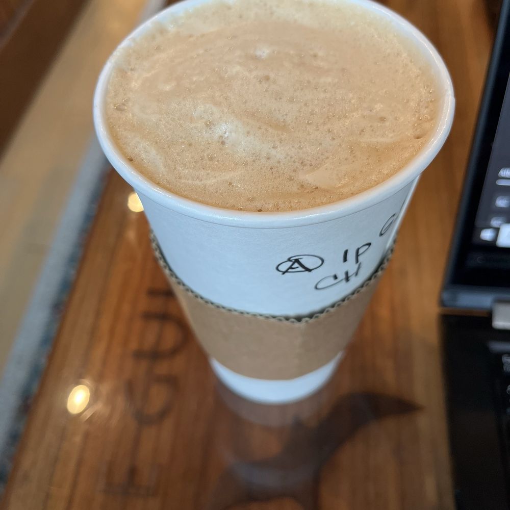 Lone Gull Coffeehouse - Chai tea latte - Coffee & Tea Near Me - Gloucester, Massachusetts