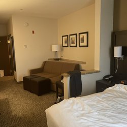 Comfort Suites Ontario Convention Center - King suite
