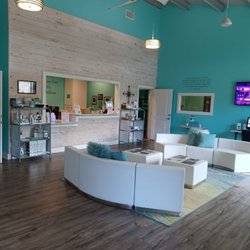 Gulf Coast Family Chiropractic - Comfy & spacious waiting room.
