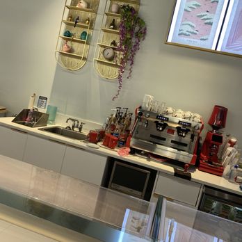 Eclair Affaire - Desserts Near Me - Weston, Florida Eclair Affaire - Desserts Near Me - Weston, Florida