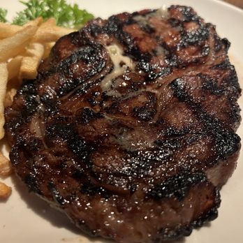 Houston's Restaurant - Hawaiian Ribeye - Steakhouses Near Me - Pasadena, California