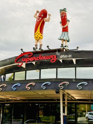 Superdawg Drive-In by null