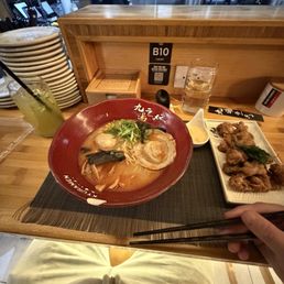 (6) Kyushu Spicy Tonkotsu Ramen (6)九州地狱拉面