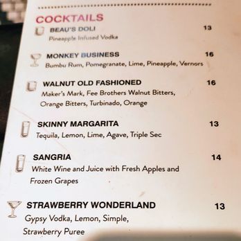 Beau's Grillery - Adult drinks - American Near Me - Bloomfield Hills, Michigan