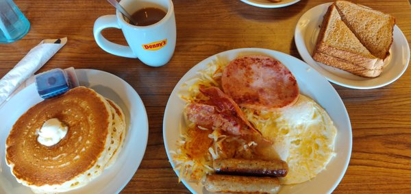 DENNY’S - Updated March 2026 - 25 Photos & 25 Reviews - 1380 Clyde Ave ...