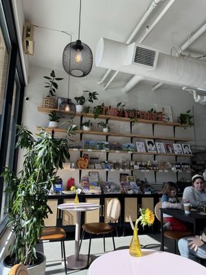 Shop Halo Halo by null