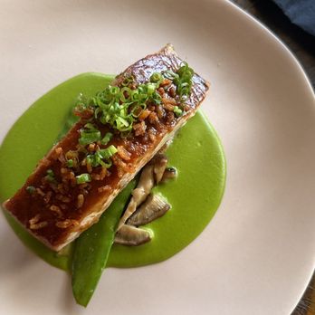 The Bungalow Kitchen - Salmon with mushrooms! - New American Near Me - Tiburon, California
