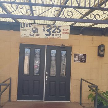 Karichimaka Restaurant - Front door - Mexican Near Me - Tucson, Arizona Karichimaka Restaurant - Front door - Mexican Near Me - Tucson, Arizona