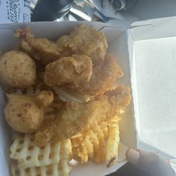 Long John Silver's - Chicken basket - Seafood Near Me - Sacramento, California