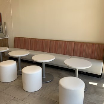 Smoothie King - Lounge at Smoothie King.... I'm feeling it! - Juice Bars & Smoothies Near Me - Columbia, Maryland