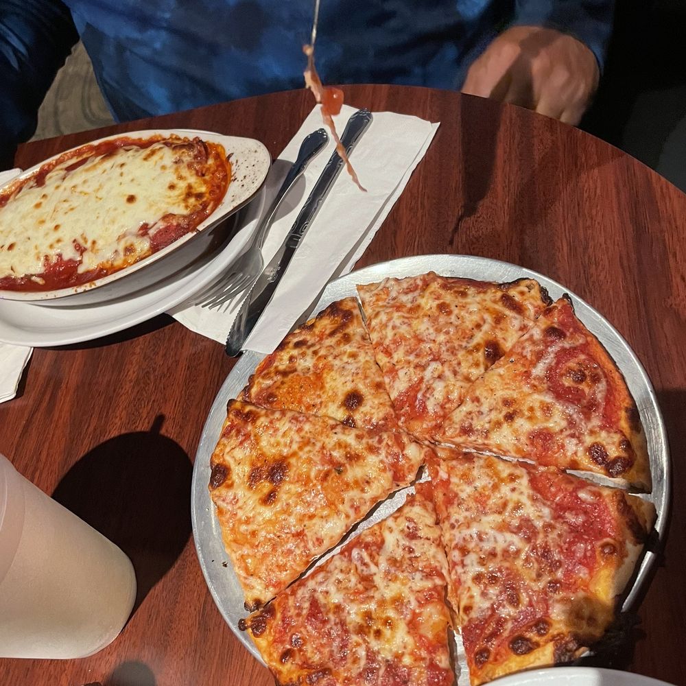 Romano’s - Kids cheese pizza - Pizza Near Me - Lake Havasu City, Arizona