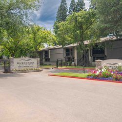 Rivercrest Apartments