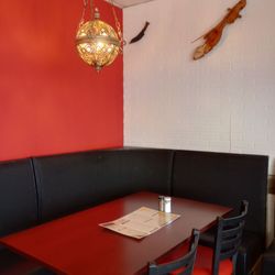 Everest Cuisine - Inside the restaurant