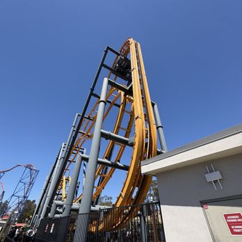Six Flags Discovery Kingdom - Amusement Parks Near Me - Vallejo, California